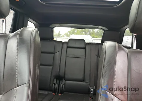 2014 Jeep Grand Cherokee Summit z USA, uszkodzony, nr VIN 1C4RJFJMXEC406933